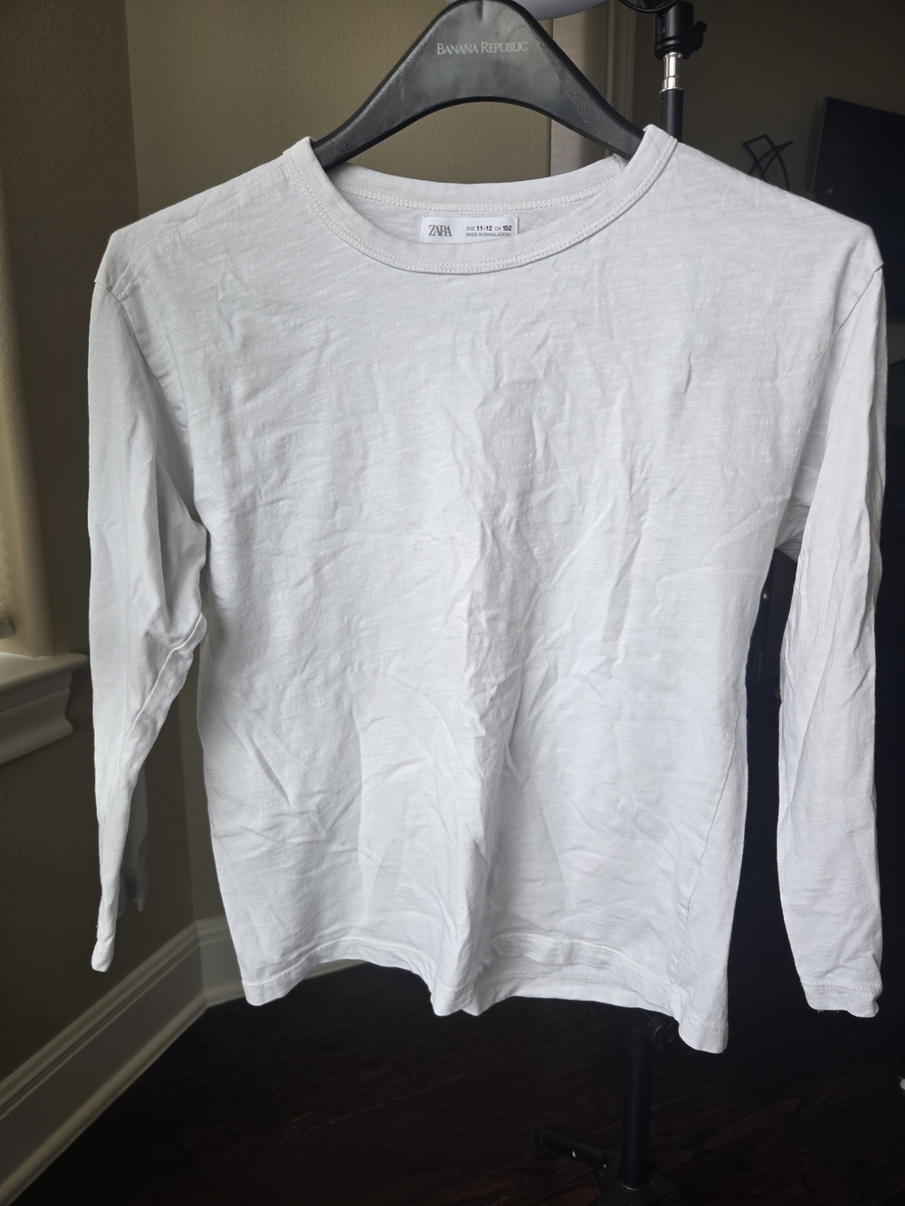 Zara 3pk Long-Sleeve Crewneck Tops